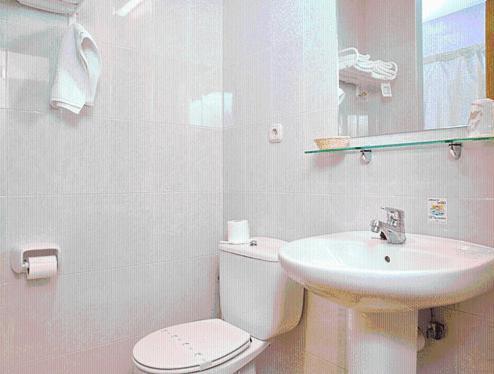 Hostal Lorentxo Olave Rum bild